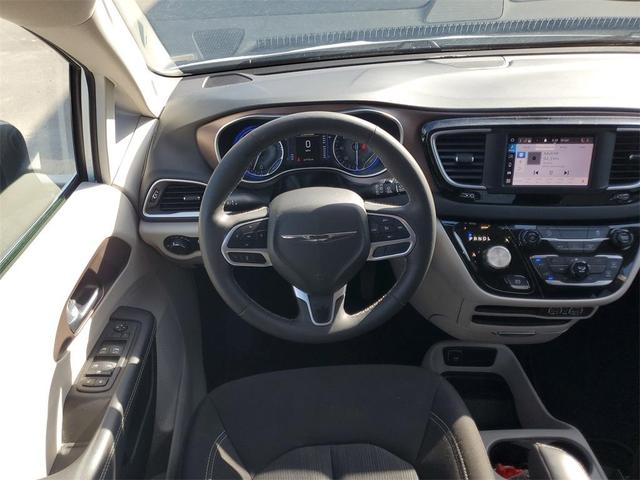 Photo of 2024 Bright White Clearcoat Chrysler Voyager