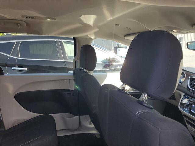Photo of 2024 Bright White Clearcoat Chrysler Voyager