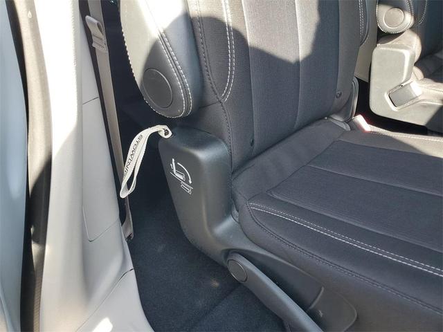 Photo of 2024 Bright White Clearcoat Chrysler Voyager