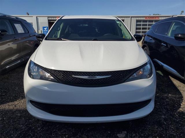 Photo of 2024 Bright White Clearcoat Chrysler Voyager