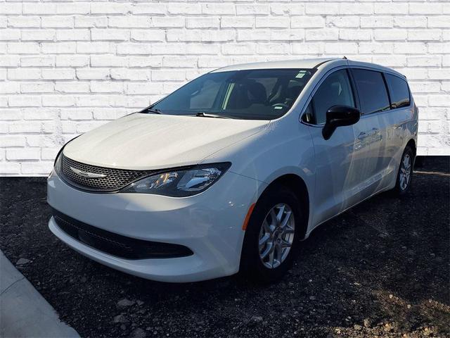 Photo of 2024 Bright White Clearcoat Chrysler Voyager