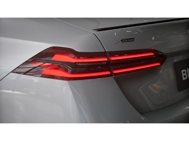 Photo of 2026 Brooklyn Grey Metallic BMW 550e