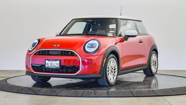 Photo of 2025 Chili Red MINI Hardtop