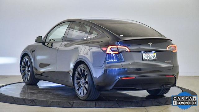 Photo of 2024 Gray Tesla Model Y
