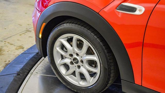Photo of 2021 Chili Red MINI Hardtop