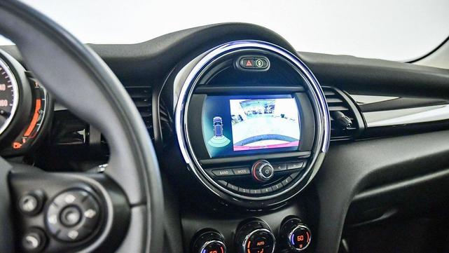 Photo of 2021 Chili Red MINI Hardtop