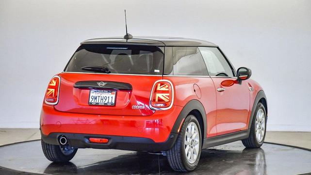 Photo of 2021 Chili Red MINI Hardtop