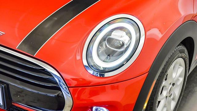 Photo of 2021 Chili Red MINI Hardtop