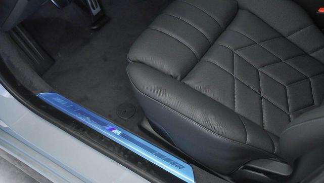 Photo of 2025 Brooklyn Grey Metallic BMW 760