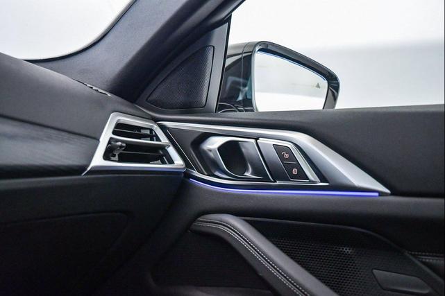 Photo of 2025 Jet Black BMW 430