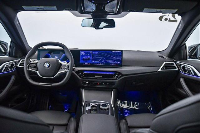 Photo of 2025 Jet Black BMW 430