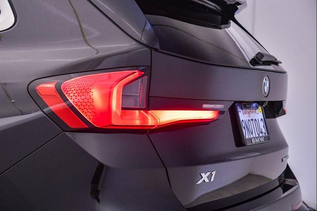 Photo of 2025 Black Sapphire Metallic BMW X1