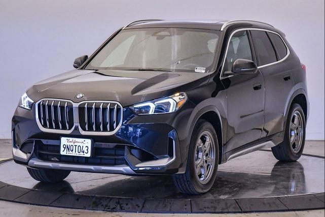 Photo of 2025 Black Sapphire Metallic BMW X1