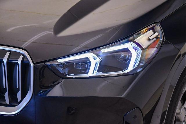 Photo of 2025 Black Sapphire Metallic BMW X1