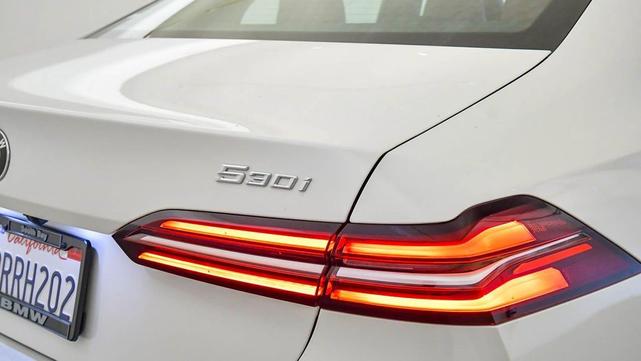 Photo of 2025 Mineral White Metallic BMW 530