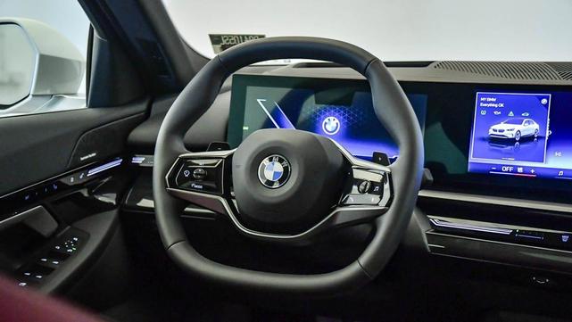 Photo of 2025 Mineral White Metallic BMW 530