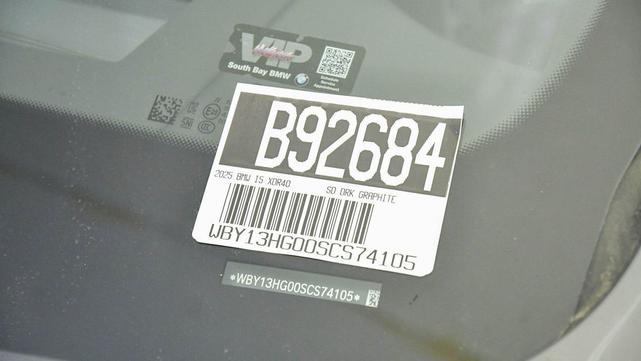 Photo of 2025 Dark Graphite Metallic BMW i5