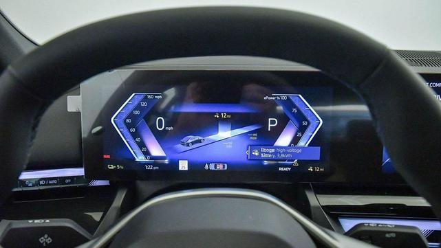 Photo of 2025 Dark Graphite Metallic BMW i5
