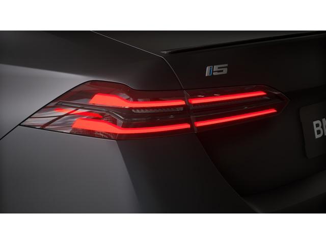 Photo of 2025 Frozen Deep Grey BMW i5