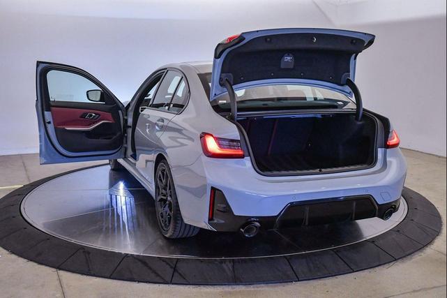 Photo of 2025 Brooklyn Grey Metallic BMW 330