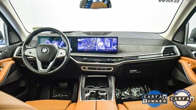 Photo of 2023 Mineral White Metallic BMW X7