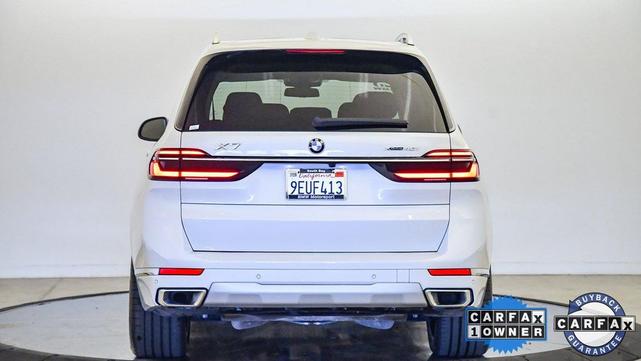 Photo of 2023 Mineral White Metallic BMW X7
