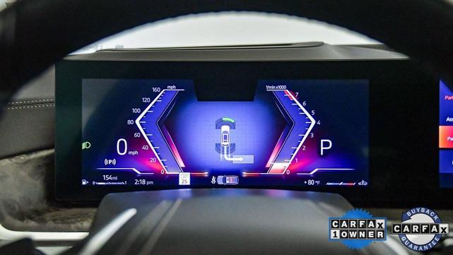 Photo of 2023 Mineral White Metallic BMW X7