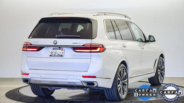 Photo of 2023 Mineral White Metallic BMW X7