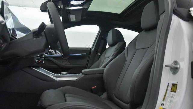 Photo of 2025 Alpine White BMW i4 Gran Coupe