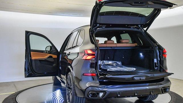 Photo of 2026 Carbon Black Metallic BMW X5