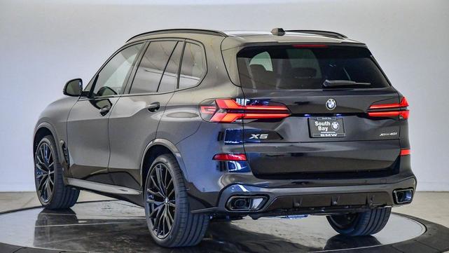 Photo of 2026 Carbon Black Metallic BMW X5