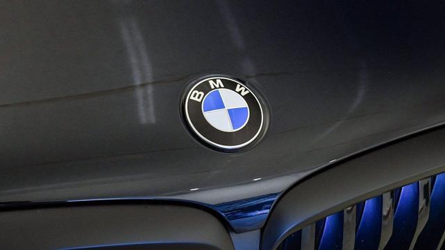 Photo of 2026 Carbon Black Metallic BMW X5