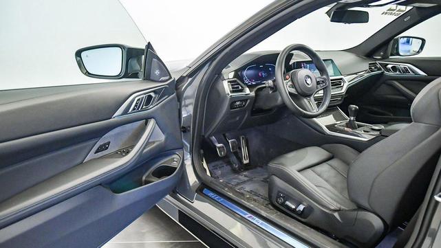 Photo of 2022 Dravit Grey Metallic BMW M4
