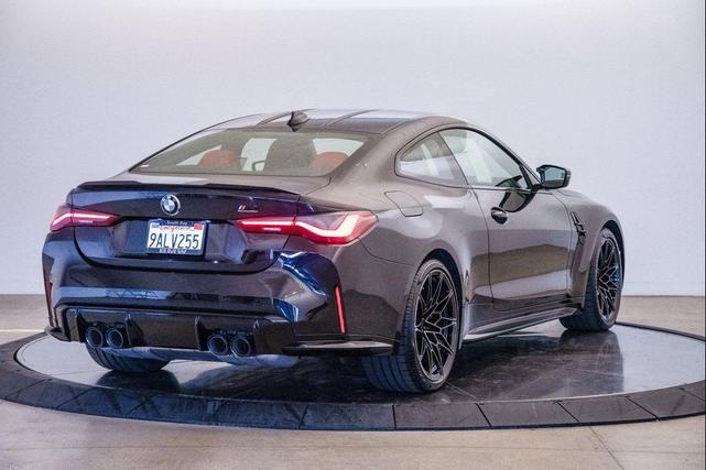Photo of 2022 Black Sapphire Metallic BMW M4