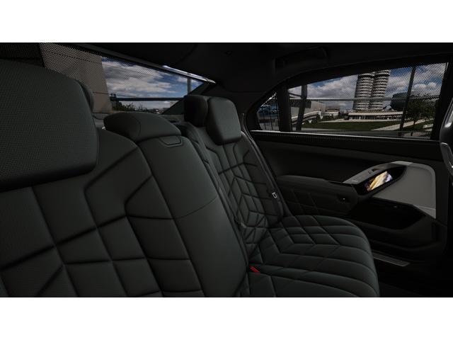 Photo of 2025 Frozen Deep Grey BMW i7