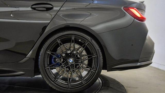 Photo of 2022 Black Sapphire Metallic BMW M3