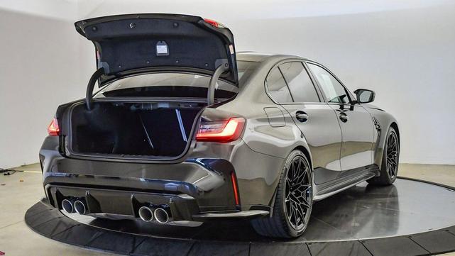 Photo of 2022 Black Sapphire Metallic BMW M3