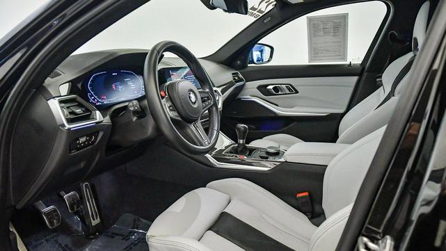 Photo of 2022 Black Sapphire Metallic BMW M3