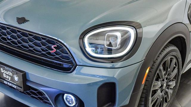 Photo of 2024 Sage Green Metallic MINI Countryman