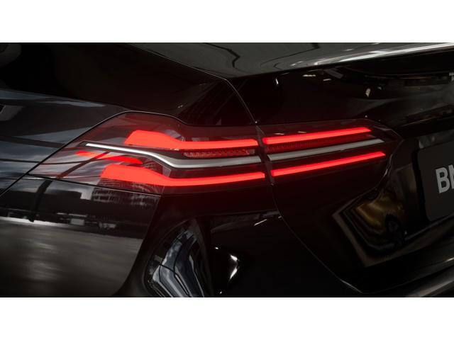 Photo of 2026 Black Sapphire Metallic BMW 530