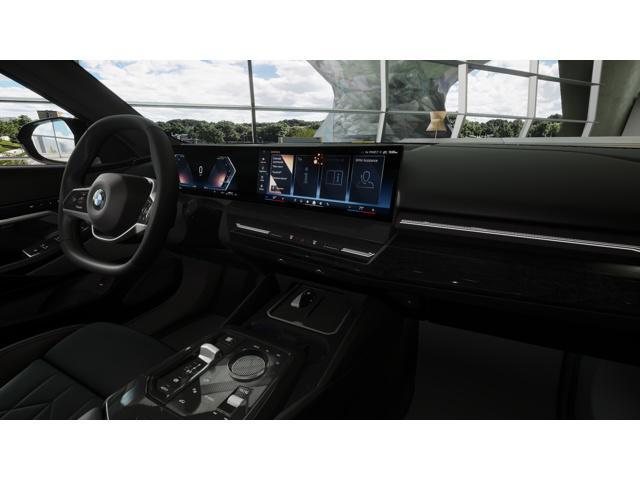 Photo of 2026 Black Sapphire Metallic BMW 530
