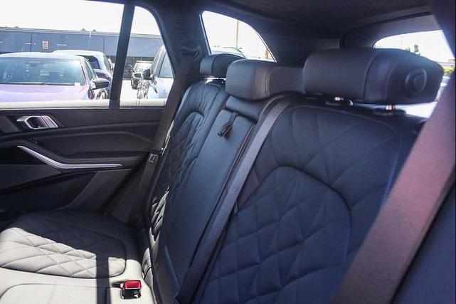 Photo of 2026 Black Sapphire Metallic BMW X5 PHEV