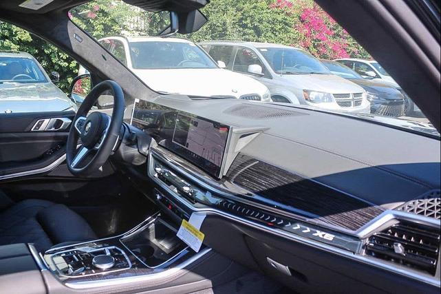 Photo of 2026 Black Sapphire Metallic BMW X5 PHEV