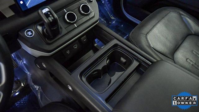 Photo of 2022 White Land Rover Defender
