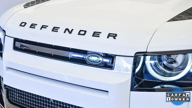 Photo of 2022 White Land Rover Defender