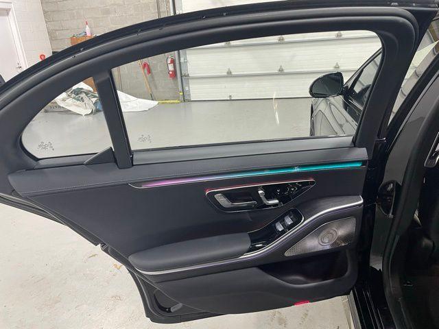Photo of 2023 Black Mercedes-Benz S-Class