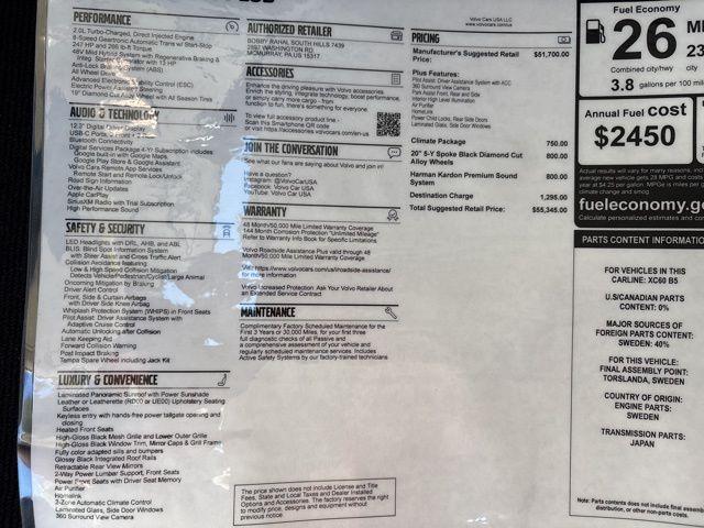 Photo of 2025 Crystal White Metallic Volvo XC60