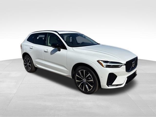 Photo of 2025 Crystal White Metallic Volvo XC60