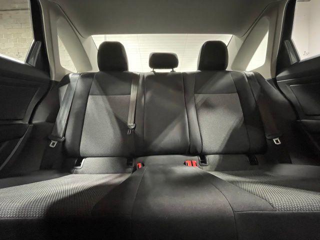 Photo of 2021 Platinum Gray Metallic Volkswagen Jetta
