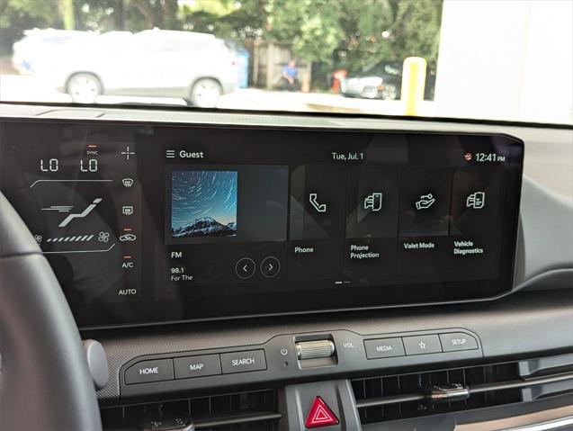 Photo of 2025 Interstellar Gray Kia K4